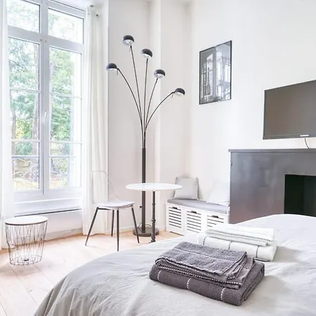 La Reine Blanche Apartment Dammarie-les-Lys Exterior photo